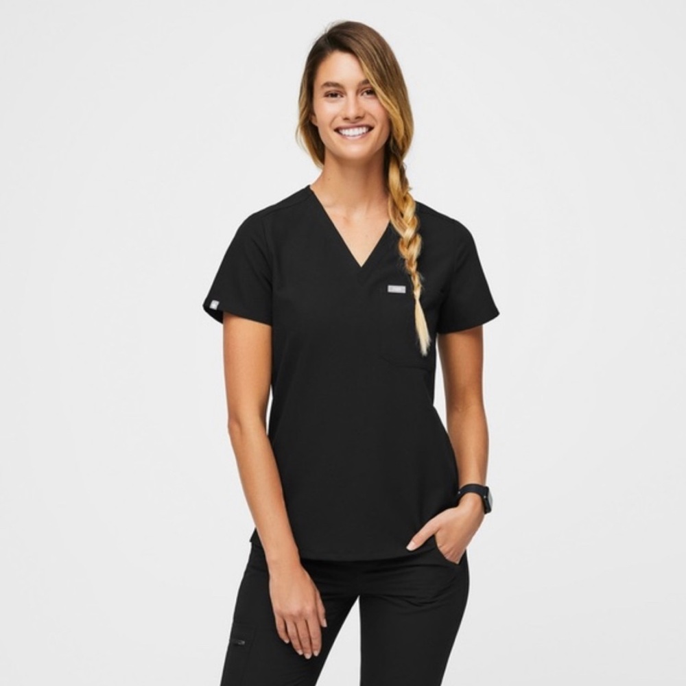 Figs Black Casma Scrub Top